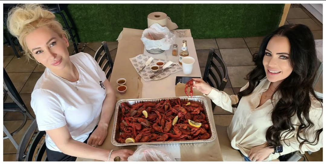 Ladies Love the Craw Daddies